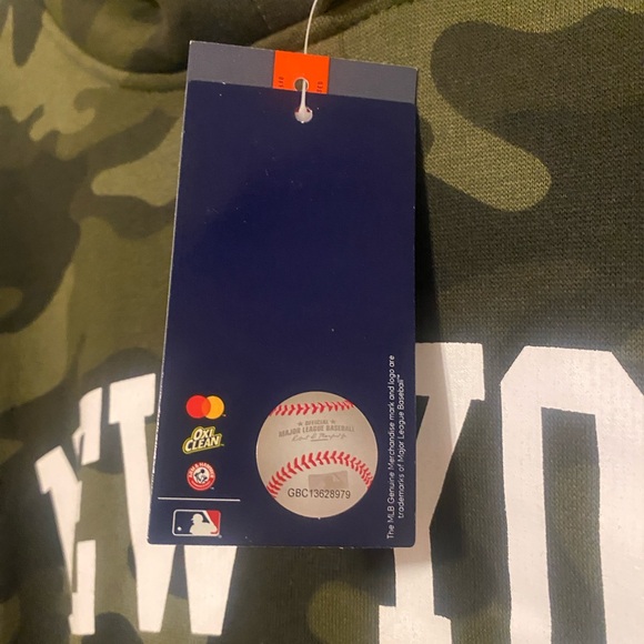 New York Yankees MLB Baseball Fanatics All Over Print  Camo Hoodie XL NWT - Picture 5 of 7